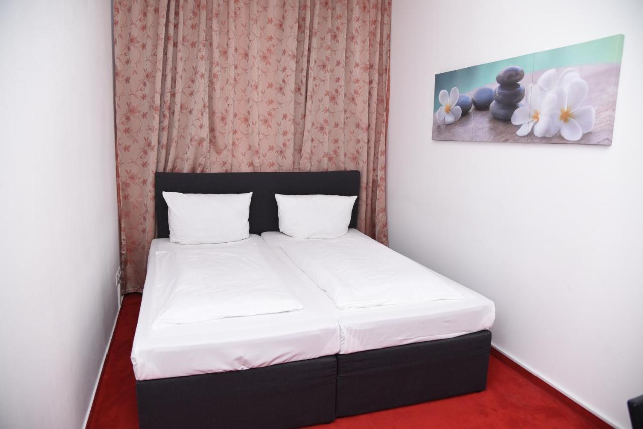 Twinhof Hotel Hamburg Room photo